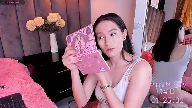 chelsea bolton  online show from September 2025 01:16:02 PM