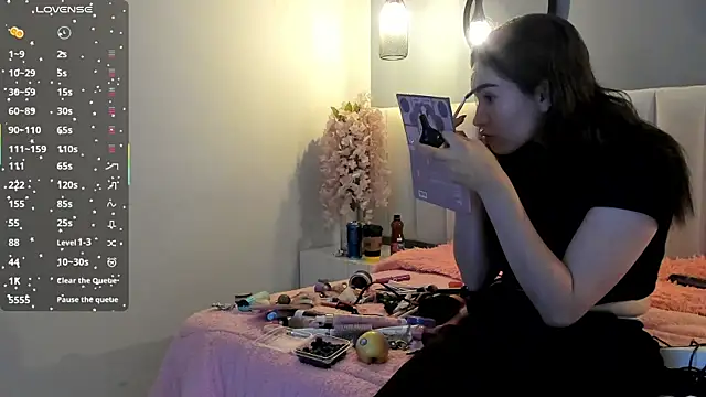 chelsea bolton  online show from April 2026 12:16:02 PM