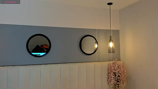 chelsea bolton  online show from April 2026 12:20:01 PM