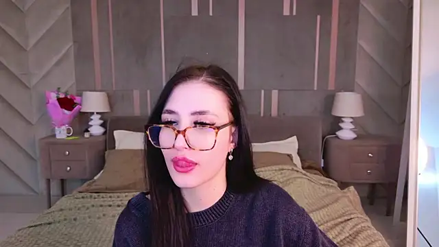 EmmaLawrens online show from March 2025 10:32:02 AM