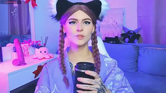 Emily  Mooree online show from January 2025 04:14:02 AM