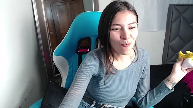 Snapshot of Aleska_Miami chatting on September 2025 01:45:02 PM Aleska Miami online show from September 2025 01:45:02 PM