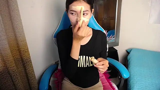 Snapshot of Aleska_Miami chatting on October 2025 07:05:02 PM Aleska Miami online show from October 2025 07:05:02 PM