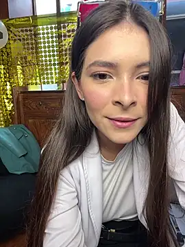 Snapshot of Aleska_Miami chatting on June 2026 08:02:01 PM Aleska Miami online show from June 2026 08:02:01 PM