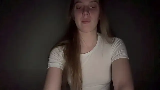 Snapshot of Ella-82 chatting on February 2025 02:51:01 AM Ella-82 online show from February 2025 02:51:01 AM