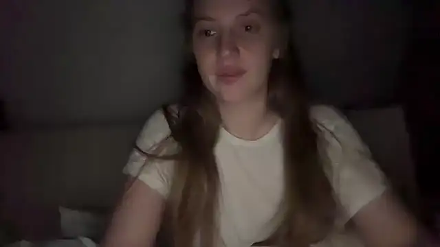 Snapshot of Ella-82 chatting on March 2025 10:32:02 PM Ella-82 online show from March 2025 10:32:02 PM