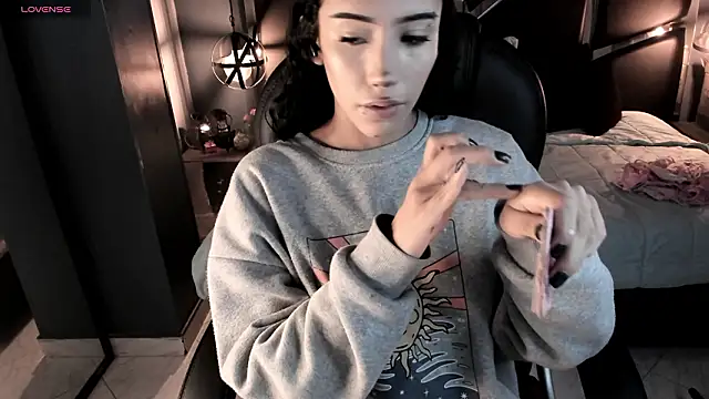 vaiolethsan   online show from February 2026 08:14:01 PM