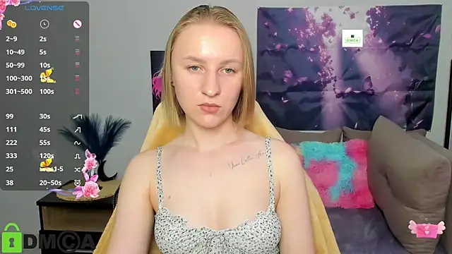 Snapshot of BeautyBlondy chatting on May 2026 12:22:02 PM BeautyBlondy online show from May 2026 12:22:02 PM