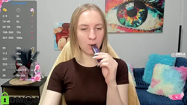Snapshot of BeautyBlondy chatting on May 2026 12:55:01 PM BeautyBlondy online show from May 2026 12:55:01 PM