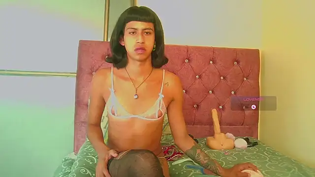 boysLittle online show from April 2026 09:01:02 PM