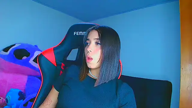 Rousse violett online show from November 2025 12:21:02 AM