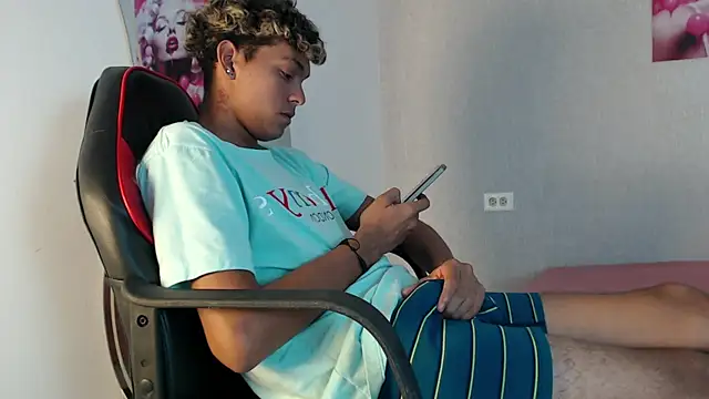 kyam adams online show from March 2025 07:49:01 PM