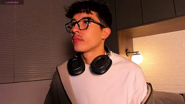 Snapshot of tim__fox chatting on January 2026 11:47:02 AM tim fox online show from January 2026 11:47:02 AM