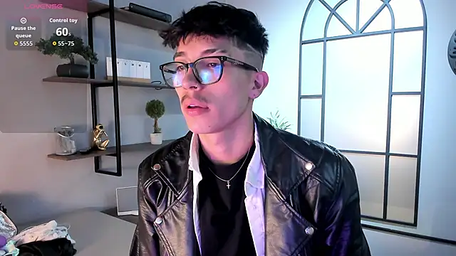 Snapshot of tim__fox chatting on February 2026 11:28:02 AM tim fox online show from February 2026 11:28:02 AM