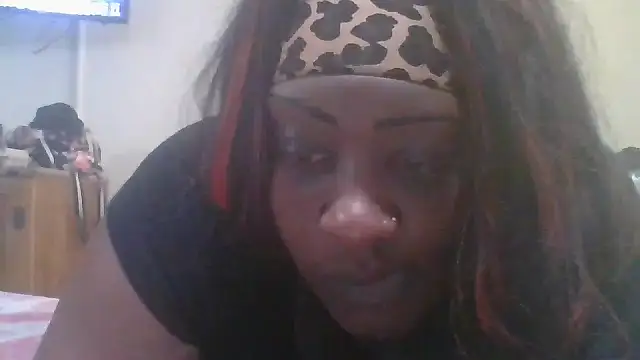 ExoticChocolit online show from November 2025 12:53:02 AM