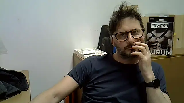 Snapshot of Cellino4 chatting on January 2025 05:26:01 PM Cellino4 online show from January 2025 05:26:01 PM