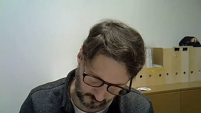 Snapshot of Cellino4 chatting on January 2025 05:06:01 PM Cellino4 online show from January 2025 05:06:01 PM