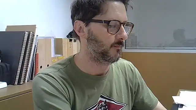 Snapshot of Cellino4 chatting on January 2025 05:20:01 PM Cellino4 online show from January 2025 05:20:01 PM