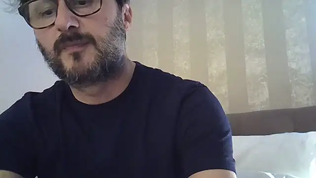 Snapshot of Cellino4 chatting on January 2025 08:53:01 PM Cellino4 online show from January 2025 08:53:01 PM