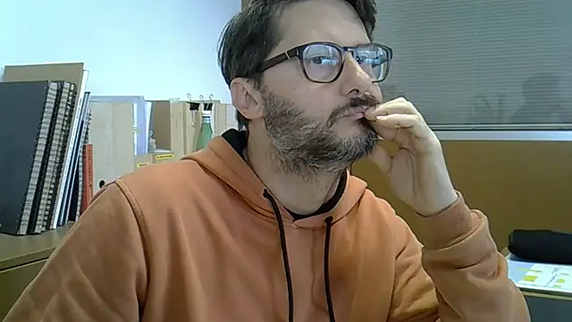 Snapshot of Cellino4 chatting on February 2025 10:15:02 AM Cellino4 online show from February 2025 10:15:02 AM