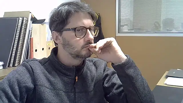 Snapshot of Cellino4 chatting on February 2025 04:47:01 PM Cellino4 online show from February 2025 04:47:01 PM