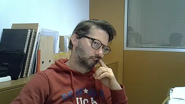 Snapshot of Cellino4 chatting on February 2025 10:29:02 AM Cellino4 online show from February 2025 10:29:02 AM