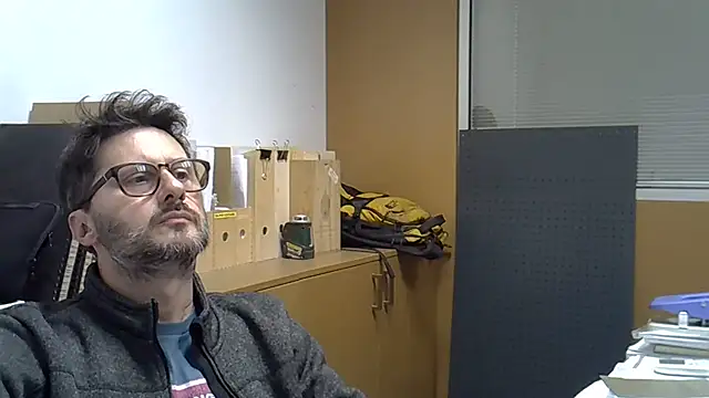 Snapshot of Cellino4 chatting on March 2025 06:11:02 PM Cellino4 online show from March 2025 06:11:02 PM