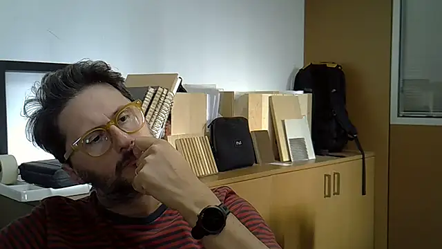 Snapshot of Cellino4 chatting on September 2025 03:39:01 PM Cellino4 online show from September 2025 03:39:01 PM