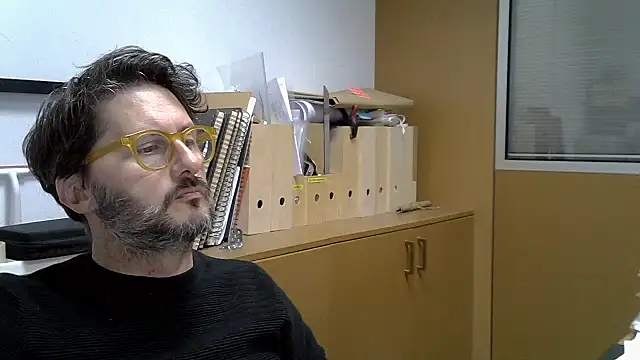 Snapshot of Cellino4 chatting on November 2025 01:09:02 PM Cellino4 online show from November 2025 01:09:02 PM