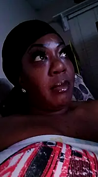 chocolatechipkukky85 online show from February 2025 02:40:02 AM