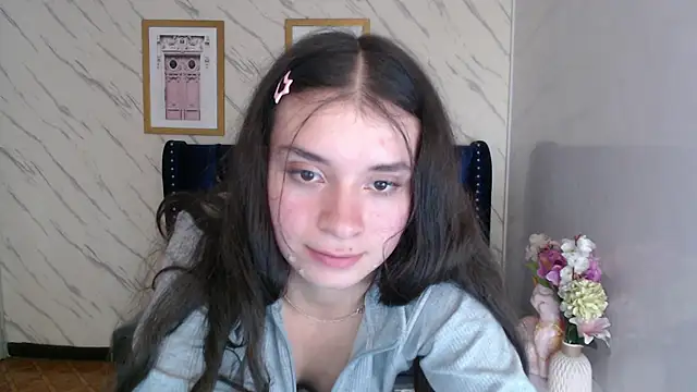 Snapshot of Sarita_v_ chatting on March 2025 06:59:02 PM Sarita v online show from March 2025 06:59:02 PM