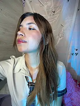 Snapshot of Selesumii chatting on February 2026 04:11:01 AM Selesumii online show from February 2026 04:11:01 AM