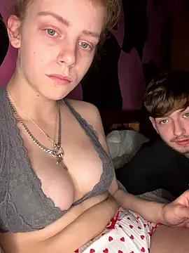 Snapshot of VioletxBlue chatting on January 2026 09:51:02 PM VioletxBlue online show from January 2026 09:51:02 PM