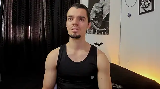 Snapshot of maxi_styles chatting on February 2025 02:25:01 PM maxi styles online show from February 2025 02:25:01 PM