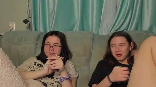 honey love honeyy online show from January 2025 08:44:01 PM