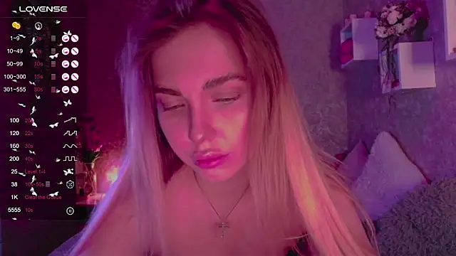 Mika Rayy online show from March 2025 11:05:01 PM