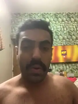 vaibhavchugh38 online show from January 2025 12:26:01 PM