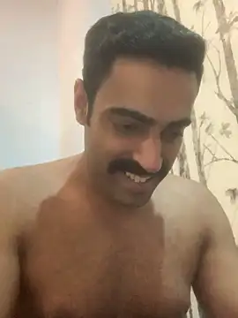 vaibhavchugh38 online show from January 2025 01:22:01 PM