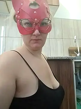 blondaf online show from December 2025 06:11:01 AM