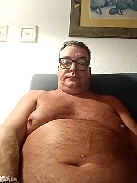 Snapshot of MountJohnXL chatting on March 2025 12:29:02 AM MountJohnXL online show from March 2025 12:29:02 AM