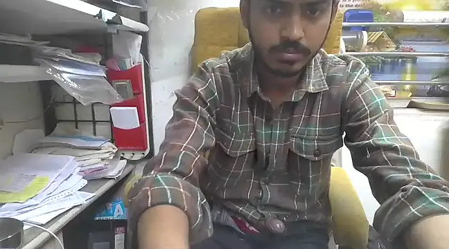 Snapshot of cute_modell chatting on February 2025 01:54:01 PM cute modell online show from February 2025 01:54:01 PM