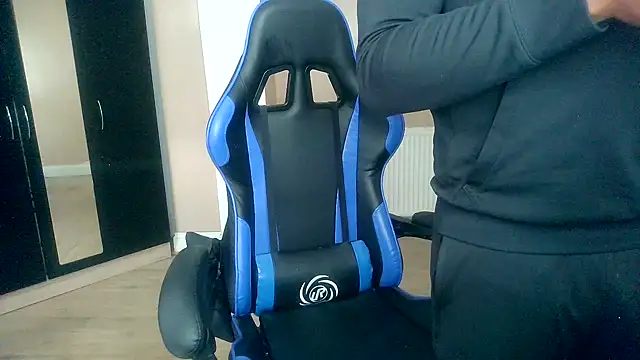 Snapshot of vanillachocduo chatting on March 2025 01:40:02 PM vanillachocduo online show from March 2025 01:40:02 PM