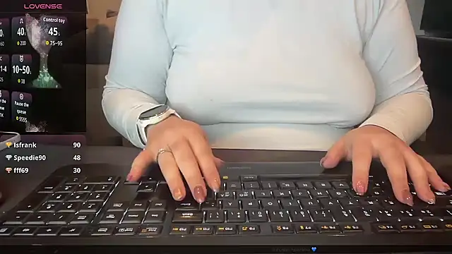 Teasingsarah online show from November 2025 03:36:02 PM