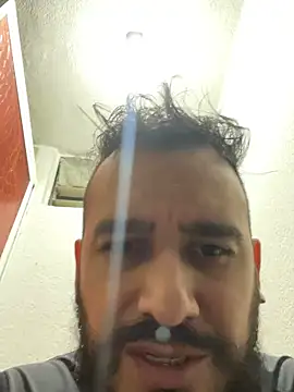 Snapshot of leonardohot1987 chatting on January 2025 07:14:02 AM leonardohot1987 online show from January 2025 07:14:02 AM