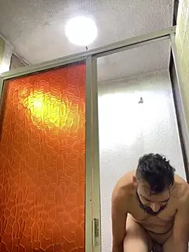 Snapshot of leonardohot1987 chatting on February 2025 09:04:01 PM leonardohot1987 online show from February 2025 09:04:01 PM