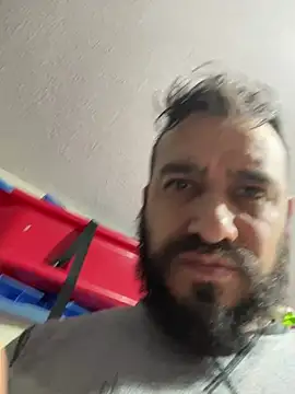 Snapshot of leonardohot1987 chatting on February 2025 05:33:02 AM leonardohot1987 online show from February 2025 05:33:02 AM