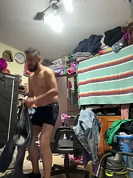 Snapshot of leonardohot1987 chatting on March 2025 02:57:02 AM leonardohot1987 online show from March 2025 02:57:02 AM