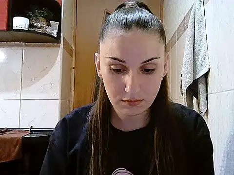 Snapshot of Yuliia30 chatting on June 2026 04:31:02 PM Yuliia30 online show from June 2026 04:31:02 PM