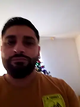 Snapshot of Mehmet2304 chatting on January 2025 03:21:01 PM Mehmet2304 online show from January 2025 03:21:01 PM