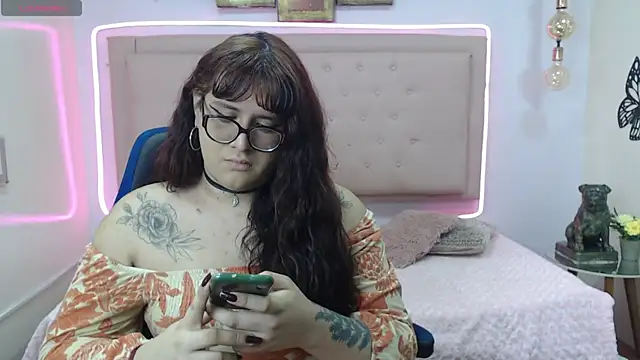 kathepickmanx online show from April 2026 03:32:01 AM